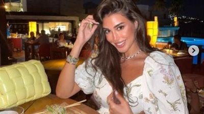 ياسمين صبري بالأبيض في أحدث ظهور