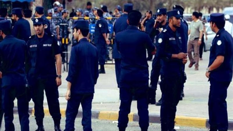 رجال من قوات الأمن