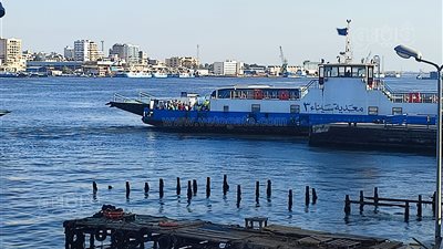 من أفريقيا إلى آسيا في 10 دقائق.. رحلة عابرة للقارات عبر قناة السويس | فيديو وصور