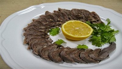 7 فوائد لـ تناول اللسان البقري في عيد الأضحى 