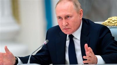 صحيفة أمريكية تكشف صديق بوتين المقرب والعقل المدبر للحرب الأوكرانية 