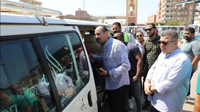 لجان المتابعة تتفقد مواقف سيارات بني سويف للتأكد من الالتزام بالتعريفة الجديدة