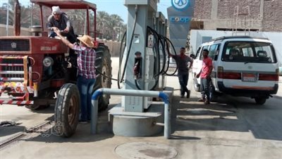 10 صور ترصد الإقبال على محطات البنزين بالقليوبية
