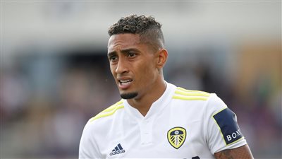 بـ 58 مليون يورو.. برشلونة يعلن رسميًا التوصل لاتفاق مع رافينيا 