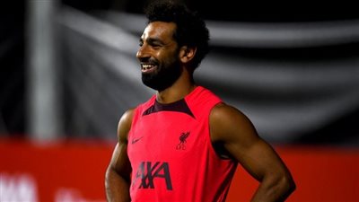 بقيادة صلاح.. ليفربول يخوض مرانه الأول في سنغافورة| صور