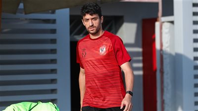 يغيب 4 أسابيع عن الأهلي.. إصابة طاهر محمد طاهر بتمزق في العضلة الخلفية 