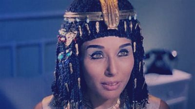 لبنى عبد العزيز: تعرضت للعنة الفراعنة في فيلم 