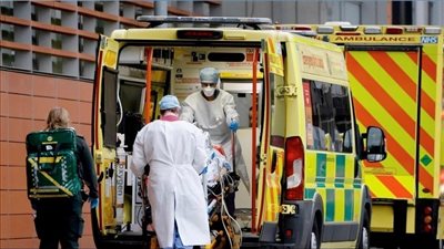 موجة قوية من كورونا تجتاح بريطانيا 