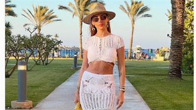 ياسمين رئيس بالأبيض في أحدث ظهور