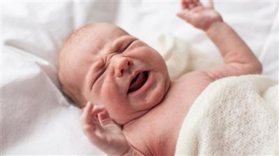 أسباب الزغطة عند الرضع وكيفية التخلص منها