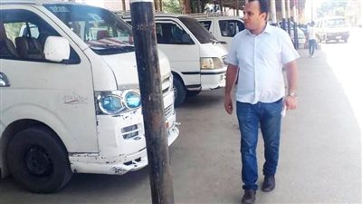 محافظ سوهاج يتابع مع رؤساء المدن انتظام العمل بمواقف السيارات ومحطات الوقود | صور 