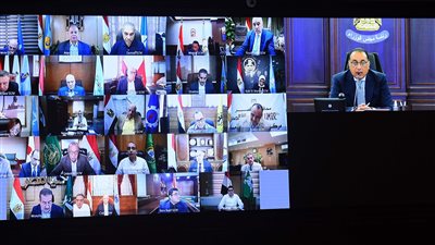 اجتماع طارئ لمجلس المحافظين.. مدبولي يحذر المتلاعبين بالأسعار بعد زيادة البنزين والسولار.. ويكلف بالتعامل بجدية مع شكاوى المواطنين