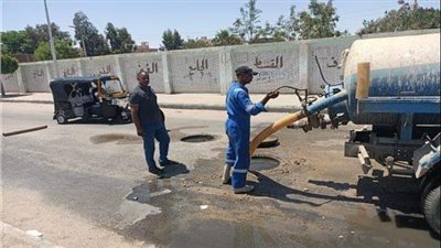 تكثيف أعمال تطهير شبكات الصرف الصحي بالسويس والإسماعيلية وبورسعيد 