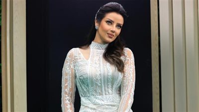 رضوي الشربيني لجمهور هي وبس: أكتر من ١٠٠ هدية ليكم علي الهواء