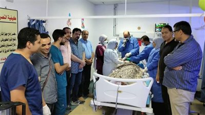 إنقاذ حياة الطفلة فاطمة حسين ضحية حادث أتوبيس حفظة القرأن بمستشفي دمياط