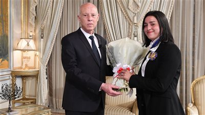 بعد إنجاز ويمبلدون.. رئيس تونس يكرم أنس جابر|فيديو وصور 