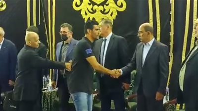 المعتصم سالم ومحمد صبحي في عزاء الراحل إسماعيل عثمان | فيديو