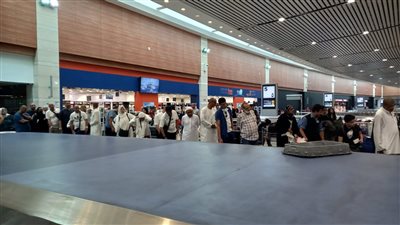 الدفع بأعداد إضافية من رجال الجمارك لتسهيل إجراءات وصول الحجاج 