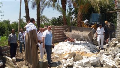 رصد وإزالة 28 حالة تعدى على أراضى زراعية وأملاك الدولة خلال أيام العيد بأسيوط 