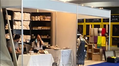 منتجات تحمل شعار بطولة العالم للسلاح فى استاد القاهرة | صور