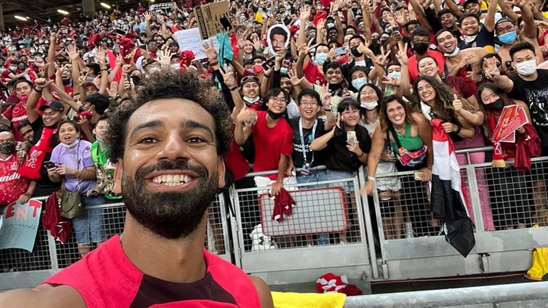 محمد صلاح مع جماهير