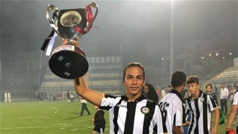 صلاح باشا لاعب منتخب