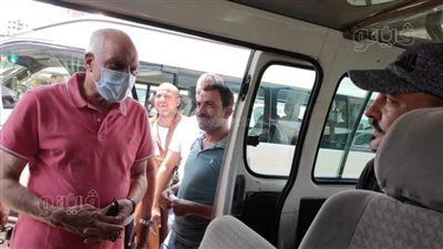 8 صور ترصد كمين محافظ الجيزة لسيارات السرفيس بطريق أسيوط الزراعي 