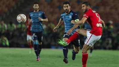 مباراة في قمة الدوري.. الأهلي يواجه بيراميدز لانتزاع المركز الثاني.. غيابات مؤثرة للأحمر.. التشكيل المتوقع للفريقين.. وطاقم إسباني يدير اللقاء