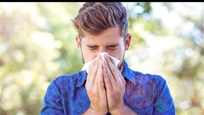 أسباب العطس المستمر وأضراره ونصائح للتغلب عليه