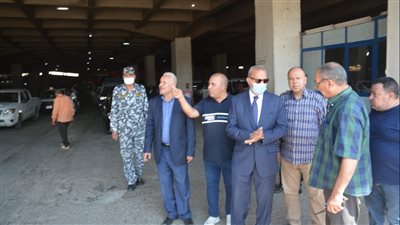 محافظ القليوبية يتفقد سير العمل في مواقف طوخ وبنها | صور