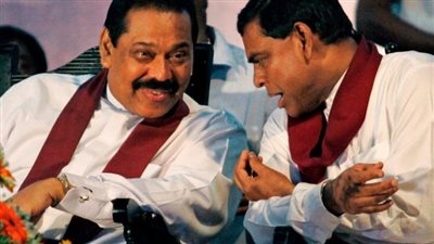 حكم قضائي يمنع شقيقي الرئيس السريلانكي الهارب من مغادرة البلاد