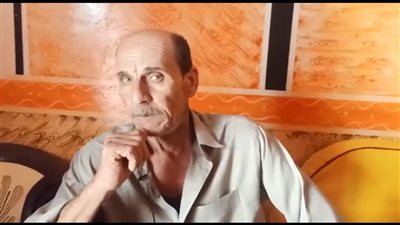 والد أحد شهداء لقمة العيش بالإمارات: إيهاب كان يستعد للعودة لمصر | فيديو