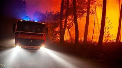 امتدت لـ 100 كيلومتر مربع.. الحرائق تلتهم غابات فرنسا | صور 