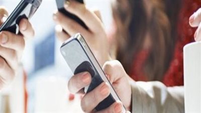 خبير أمن معلومات يحذر من تطبيقات تسرق الأموال والبيانات | فيديو