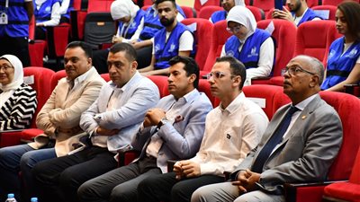 أشرف صبحي يطلق الموسم الرابع لمشروع المتطوعين “شباب يدير شباب”