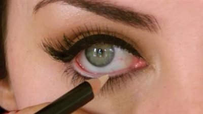 تفسير رؤية وضع الكحل في المنام وعلاقته بالشفاء من الأمراض 