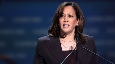 متنمرة ومحبطة.. 13 مساعدا رئيسيا يتركون العمل مع نائبة بايدن 