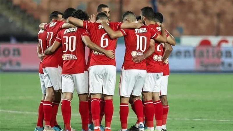 لاعبو الأهلي