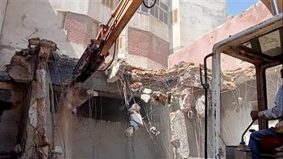 إزالة مبنى الحماية المدنية لخطورته في دمياط