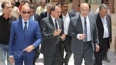 محافظ بني سويف يتفقد مشروع إنشاء الجامعة الأهلية بشرق النيل
