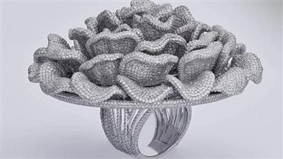  بـ24 ألف ماسة.. خاتم الخلود يدخل موسوعة جينيس