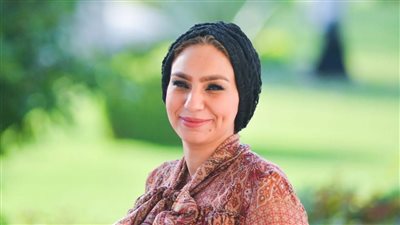 بالصور.. د. ياسمين الكاشف تناقش رسالة الدكتوراة بعنوان 