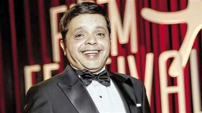 بعد 20 عاما على عرضه.. هنيدي يكشف كواليس مشهد النعامة في 