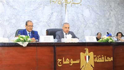 محافظ سوهاج يشهد الجلسة التحضيرية لإطلاق استراتيجية مواجهة التغيرات المناخية