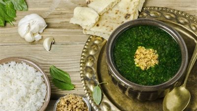 طريقة عمل الملوخية المجمدة باحترافية مثل الخضراء