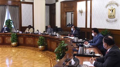 موافقة كتابية من المواطنين.. قرار حكومي جديد للسماح بالتصوير في الأماكن العامة