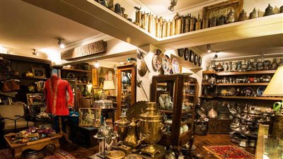 بأرباح تصل 195 ألف جنيه سنويا.. طريقة إنشاء مشروع تجارة التحف والأنتيكات الخشبية 