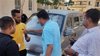 ضبط 13 سيارة لزيادة الأجرة في الهرم 