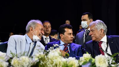 وزير الرياضة ورئيس الاتحاد الدولي للسلاح يفتتحان بطولة العالم بالقاهرة