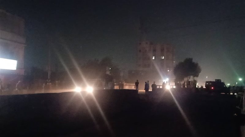 جانب من قطع الطريق